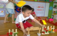 Học mà chơi- chơi mà học Học mà chơi- chơi mà học