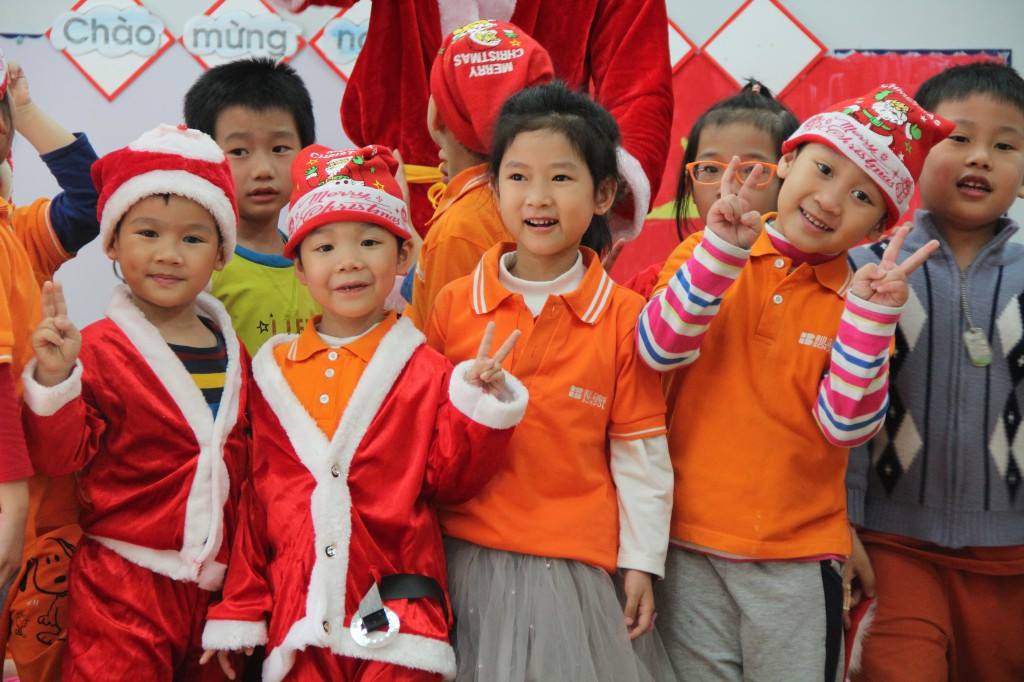 CHÍNH SÁCH TÀI CHÍNH NĂM HỌC 2017 - 2018 TRƯỜNG MẦM NON THĂNG LONG CHÍNH SÁCH TÀI CHÍNH NĂM HỌC 2017 - 2018 TRƯỜNG MẦM NON THĂNG LONG