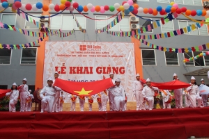 CẢM XÚC NGÀY KHAI TRƯỜNG