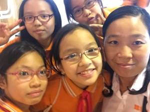 KHÁM PHÁ VŨ TRỤ THẬT VUI 