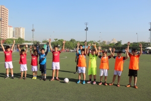 TIN TỨC BÓNG ĐÁ  (TIẾP) 