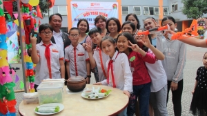 MỖI NGÀY ĐẾN TRƯỜNG LÀ MỘT NGÀY VUI 