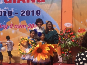 Niềm vui ngày khai trường